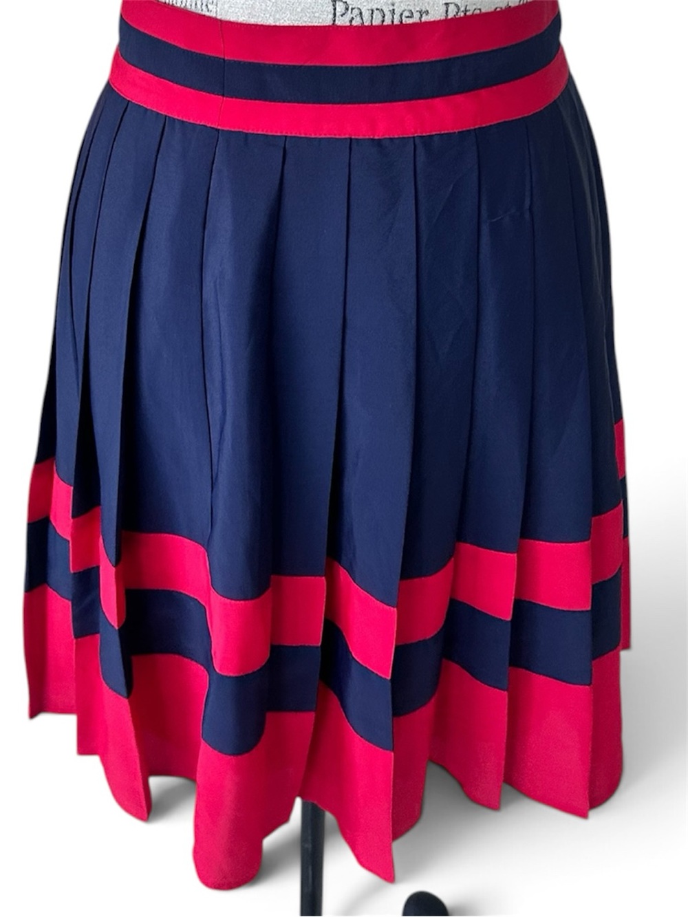 Tommy Hilfiger Navy and Bright Red Pleated A-Line Skirt